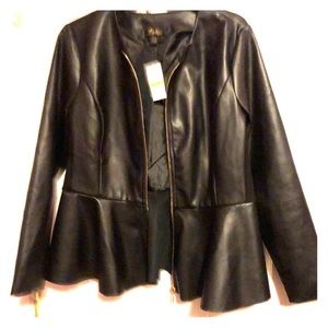 Thalia Sodi black jacket